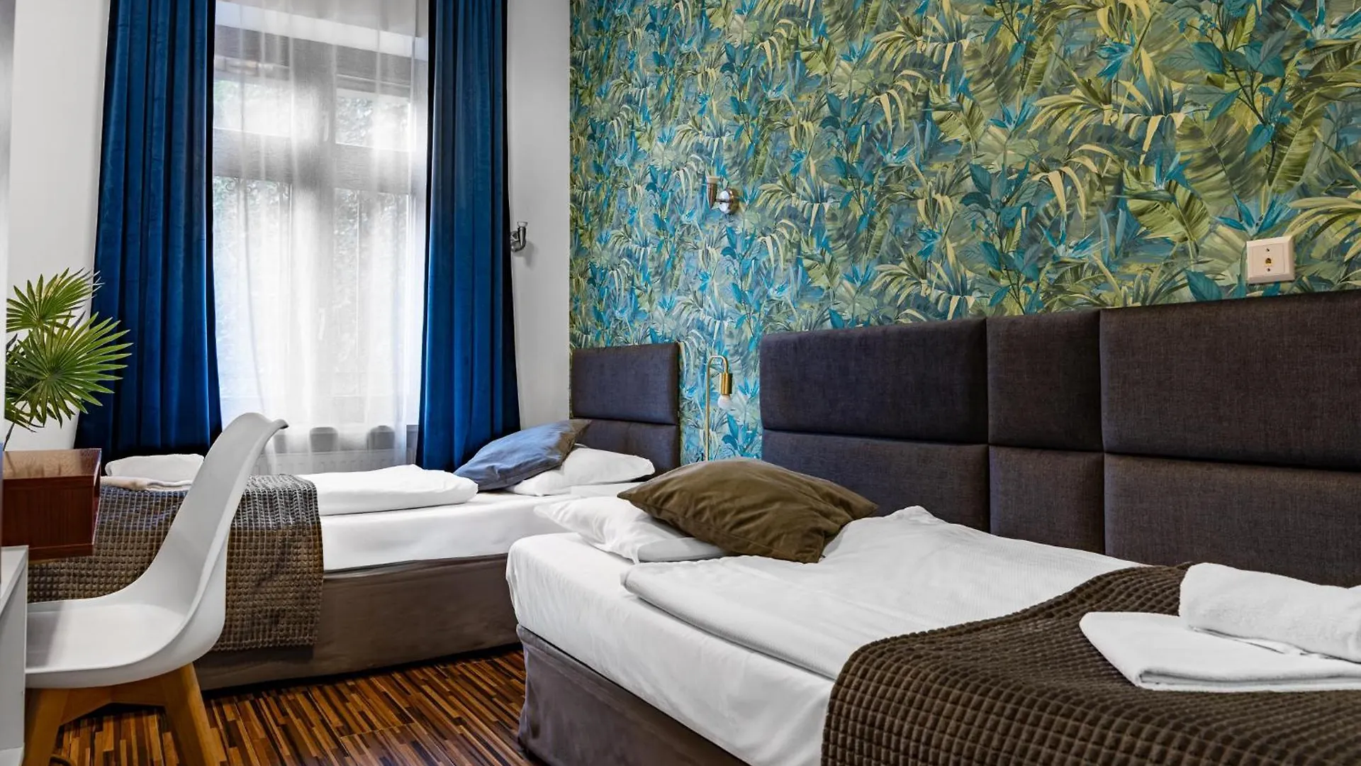 Great Polonia Dwarf Wroclaw Bed & Breakfast