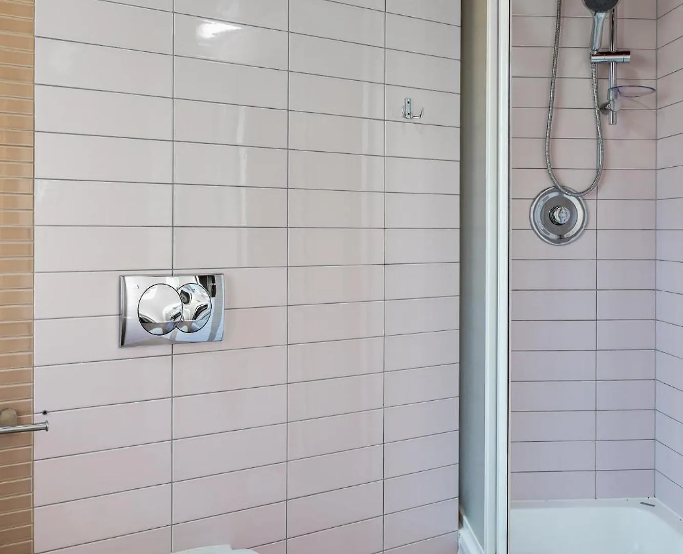 Great Polonia Dwarf Wroclaw Bed & Breakfast 2*,  ポーランド