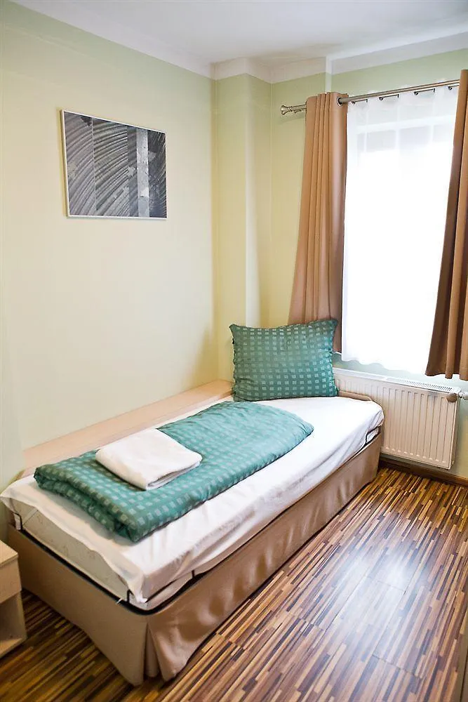 **  Great Polonia Dwarf Wroclaw Bed and Breakfast Polonia