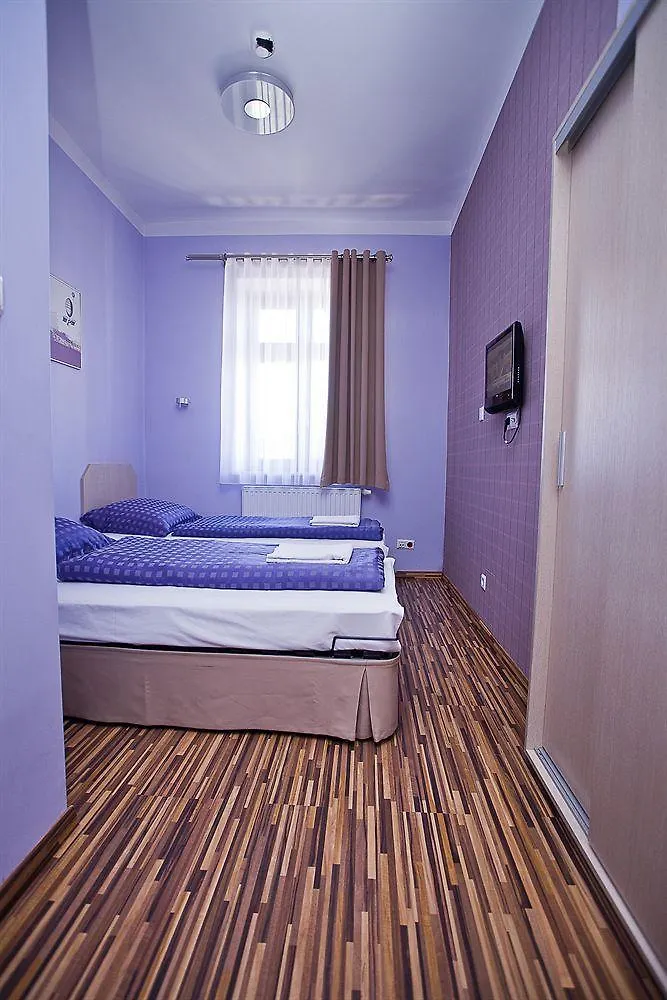 Bed and Breakfast Great Polonia Dwarf Вроцлав