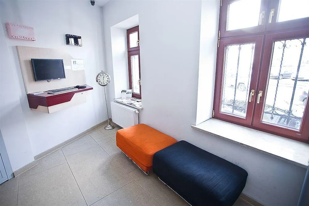 Great Polonia Dwarf Wroclaw Bed & Breakfast 2*,