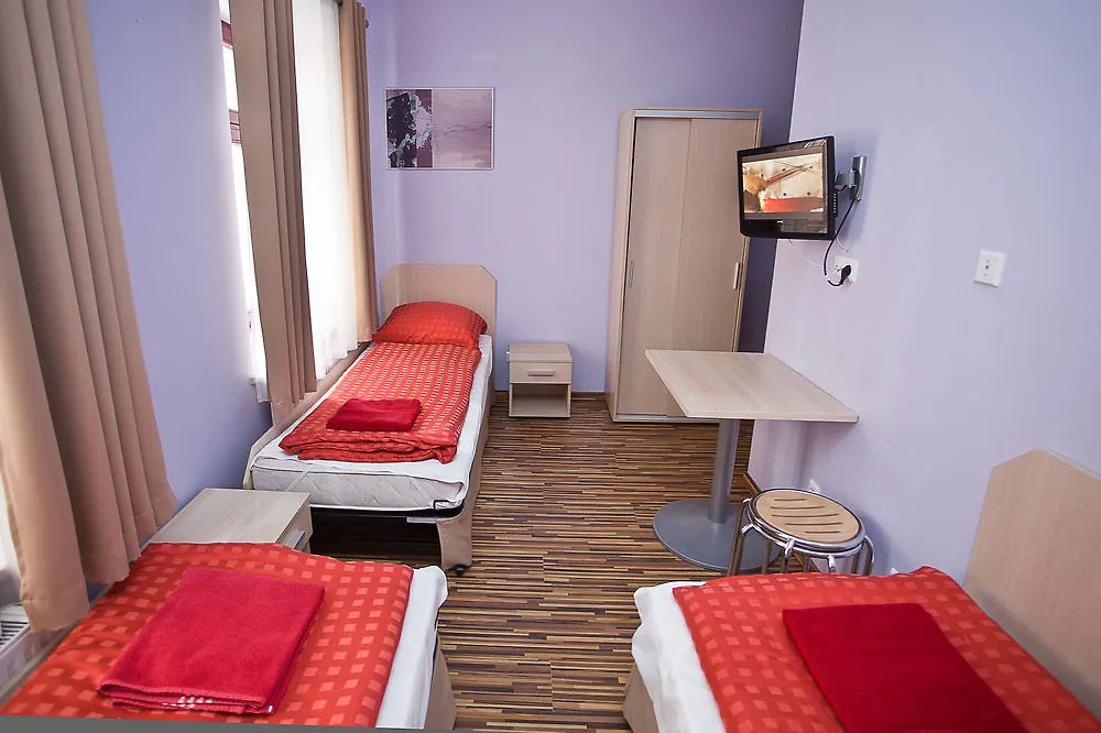 Bed and Breakfast Great Polonia Dwarf Вроцлав
