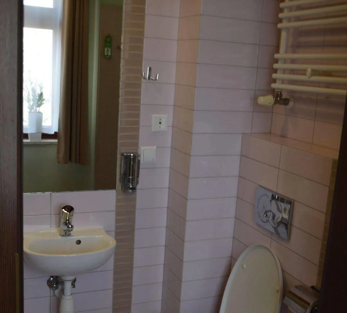 Great Polonia Dwarf Wroclaw Bed & Breakfast