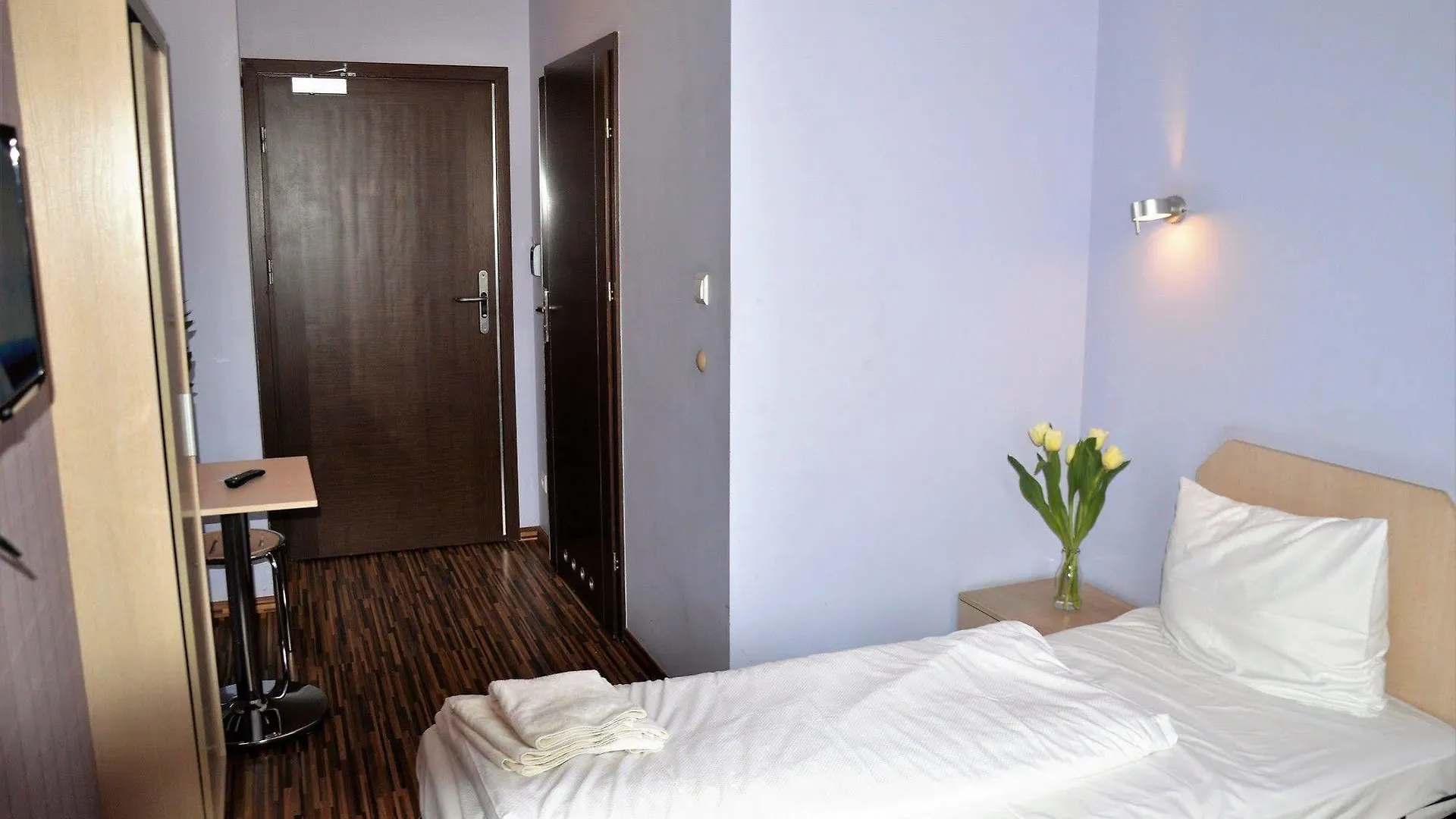 Great Polonia Dwarf Wroclaw Bed & Breakfast