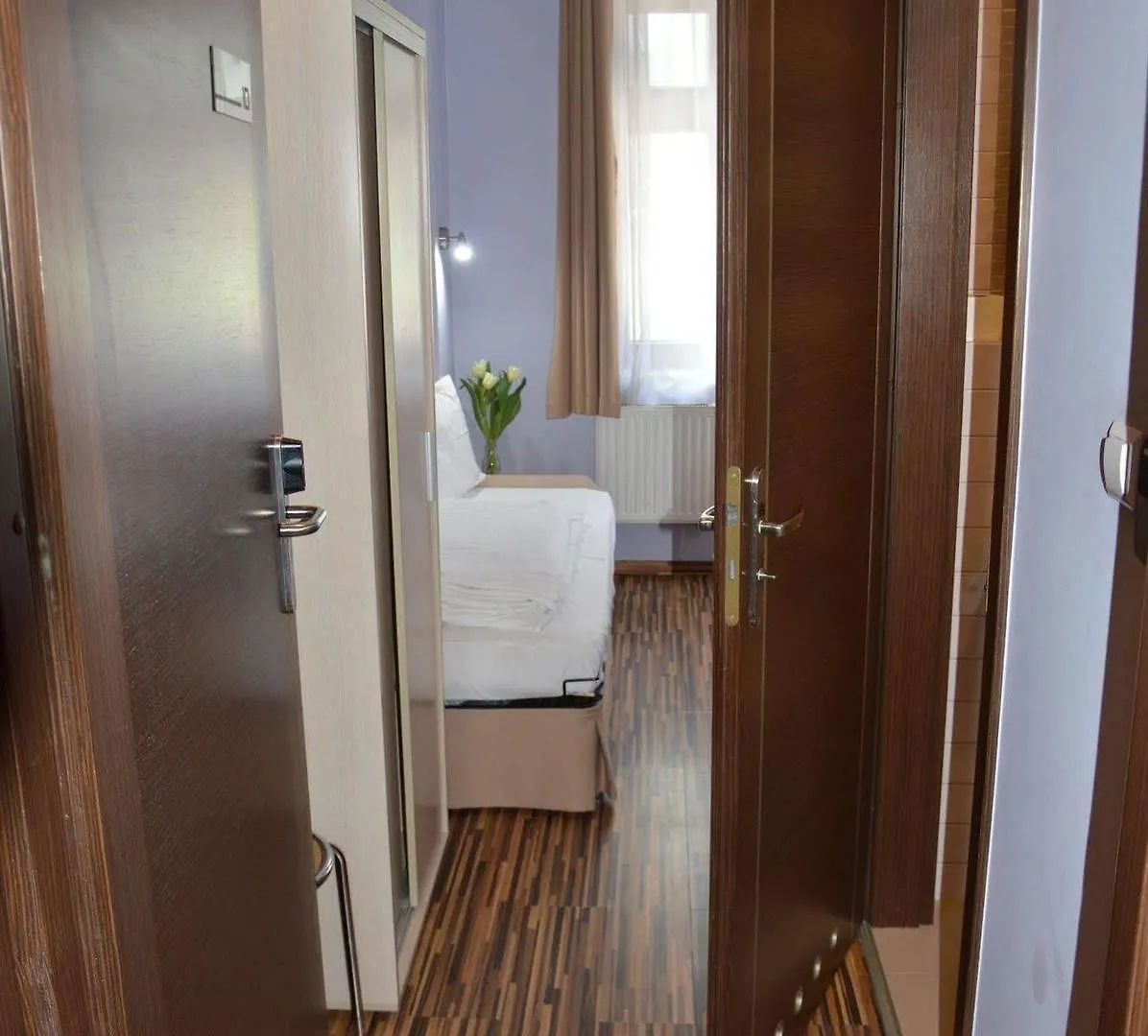 Great Polonia Dwarf Wroclaw Bed & Breakfast