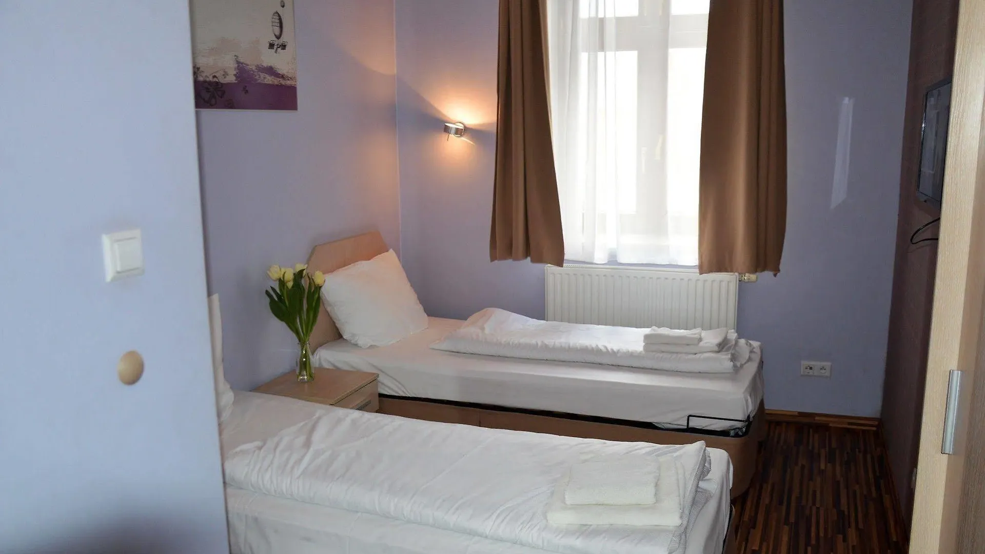 Great Polonia Dwarf Wroclaw Bed and Breakfast