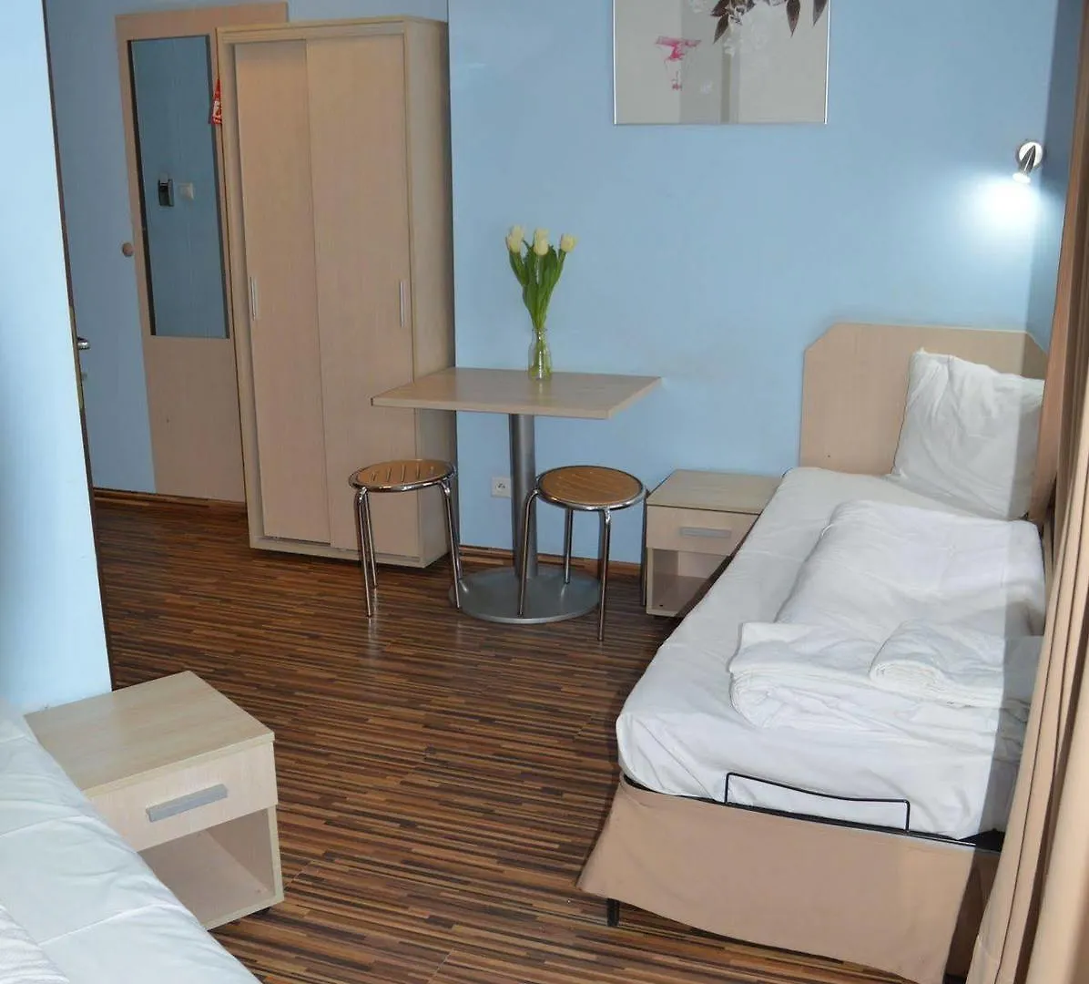 Great Polonia Dwarf Wroclaw Bed and Breakfast Polonia